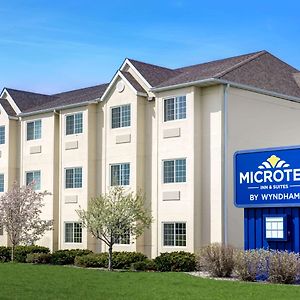 Microtel Inn & Suites By Wyndham מנקאטו Exterior photo