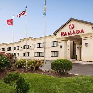 מלון Ramada By Wyndham Newark/Wilmington Exterior photo