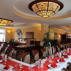 רודרסדורף Chau-Asiatisches-Restaurant Und Pension Exterior photo