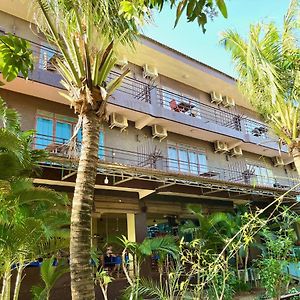 קראטייה River Dolphin Hotel Exterior photo