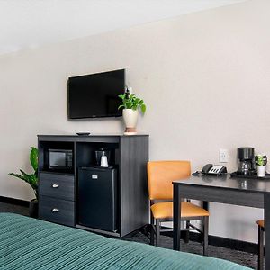 Quality Inn & Suites South San Jose - מורגן היל Exterior photo