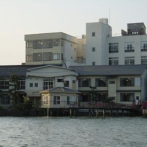 מלון יוריהאמה Yu-No-Yado Saika Exterior photo