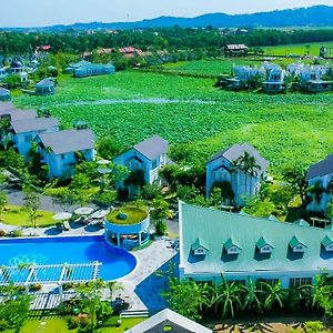 Phu Tho Vuon Vua Resort & Villas Exterior photo