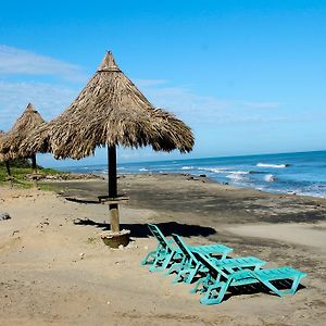 Barra de Chapagua Trujillo Beach Eco-Resort Exterior photo