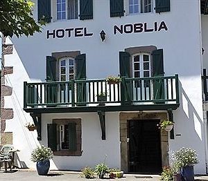בידארה Hotel Restaurant Noblia Exterior photo