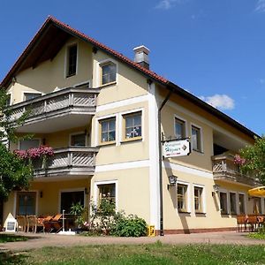 בירגלאנד Landgasthof Zum Schloss Exterior photo