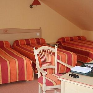 מלון Morannes sur Sarthe-Daumeray Logis Le Port Saint Aubin Exterior photo