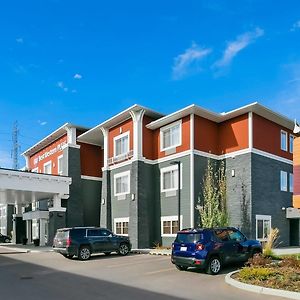 Best Western Plus Chestermere Hotel Exterior photo