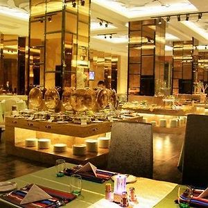 Teng Baoying Serene Hotel Restaurant photo