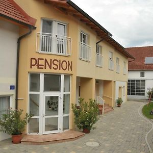 לוצמנסבורג Pension Schlogl Exterior photo
