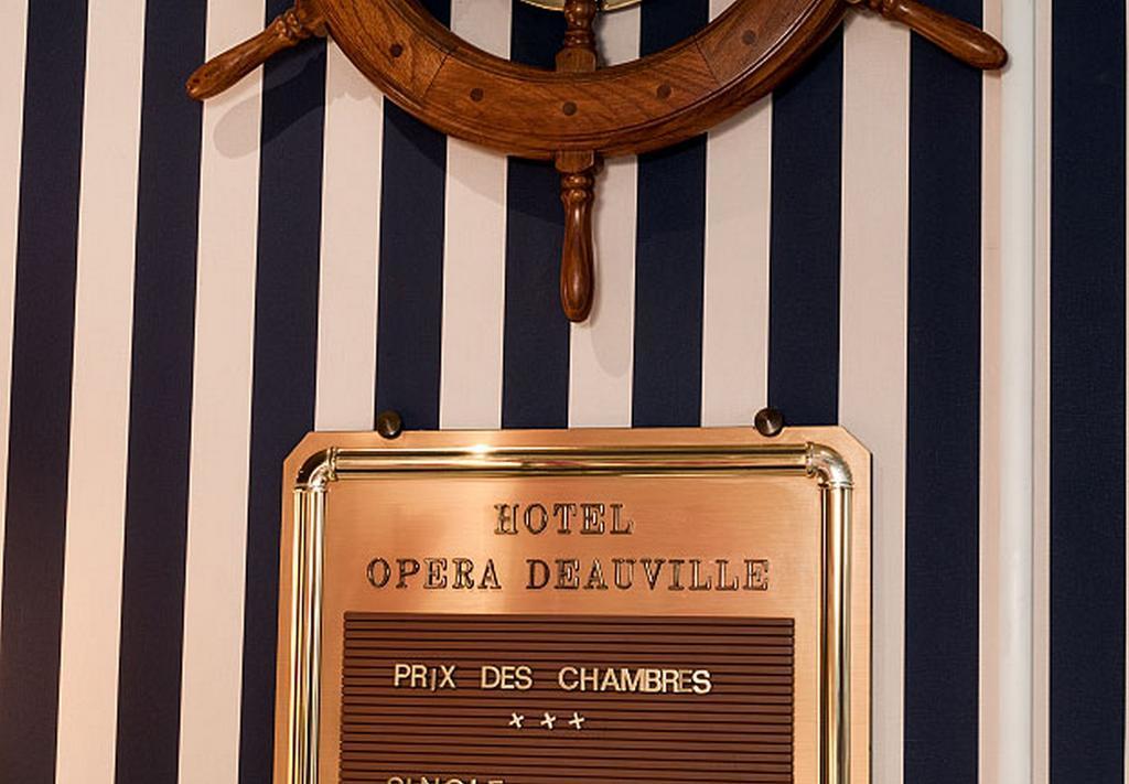 פריז Opera Deauville מראה חיצוני תמונה