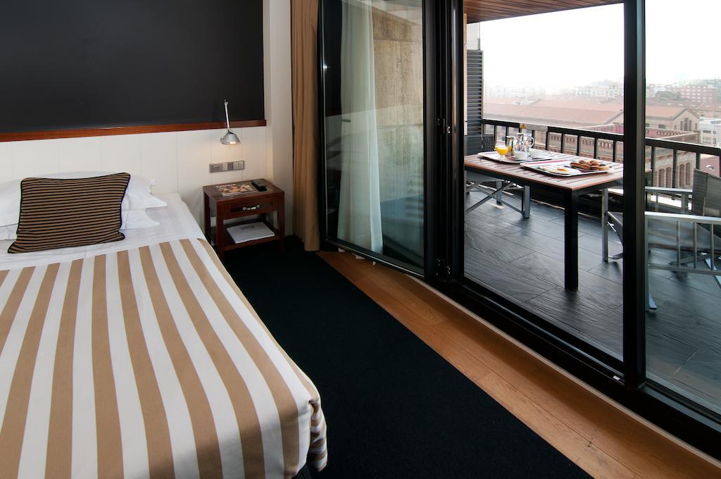 ברצלונה U232 Hotel מראה חיצוני תמונה