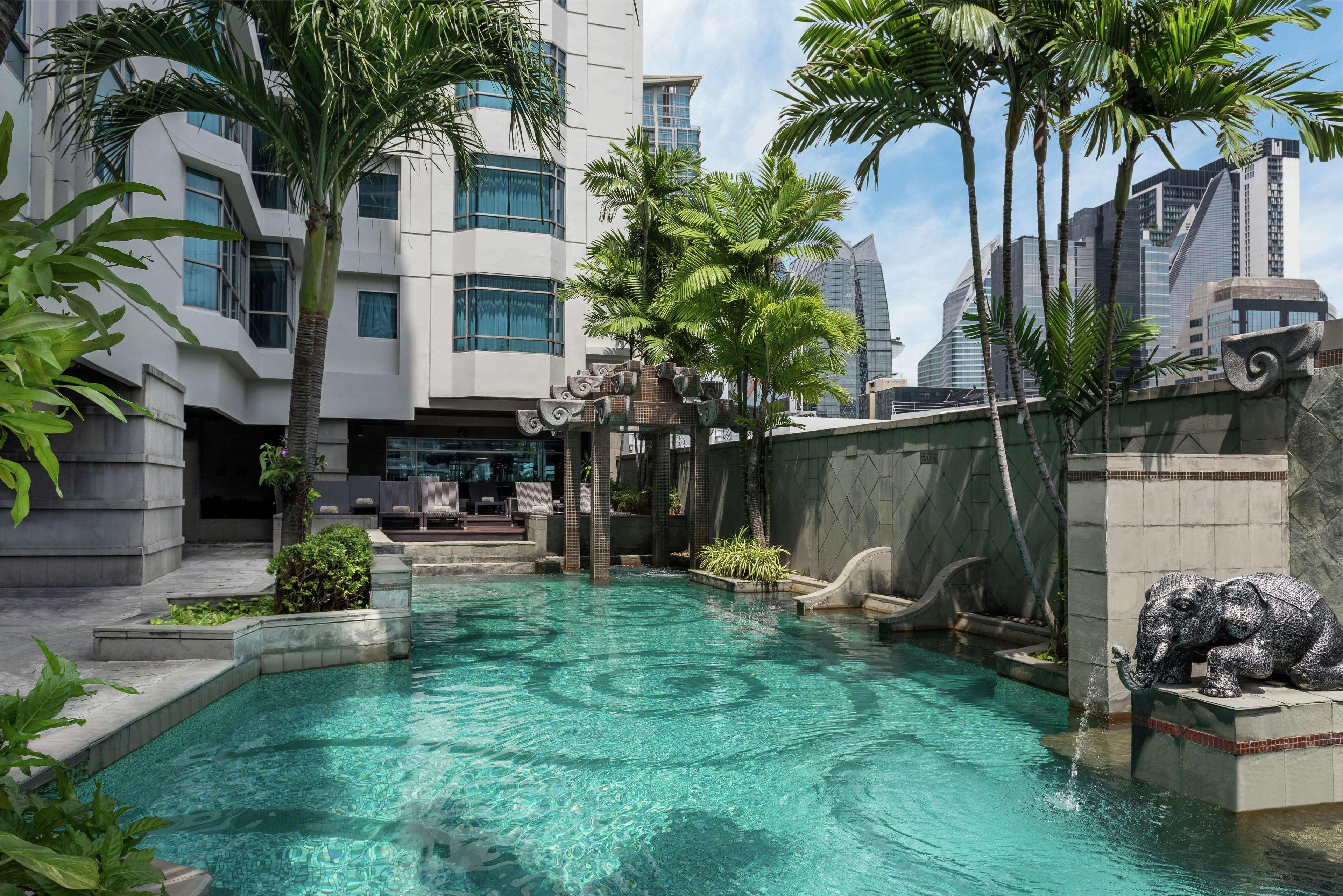מלון Doubletree By Hilton Bangkok Ploenchit מראה חיצוני תמונה