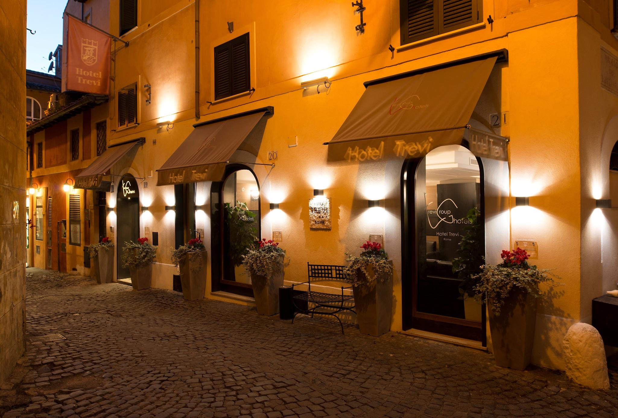 רומא Hotel Trevi - Gruppo Trevi Hotels מראה חיצוני תמונה