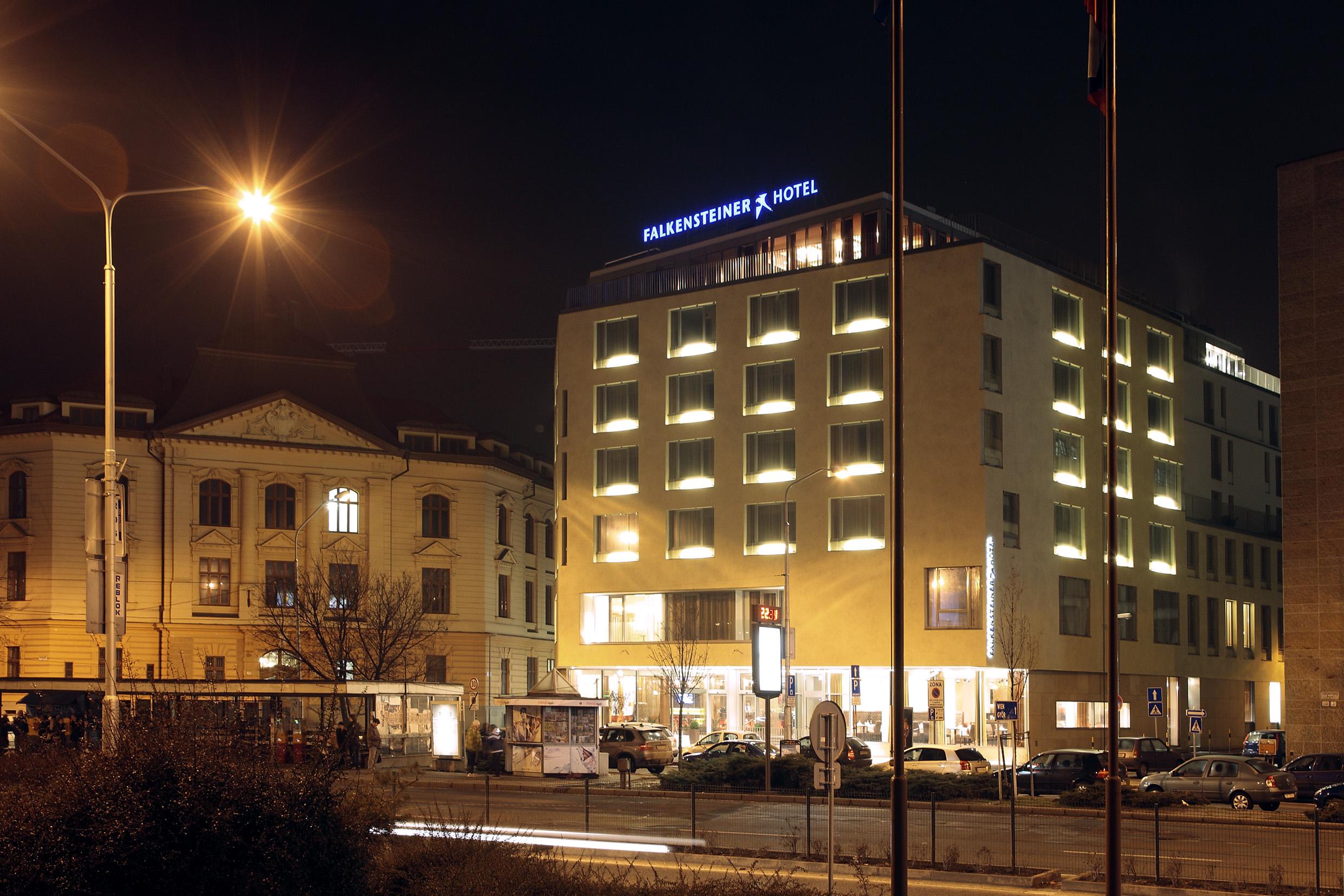 Falkensteiner Hotel ברטיסלאבה מראה חיצוני תמונה