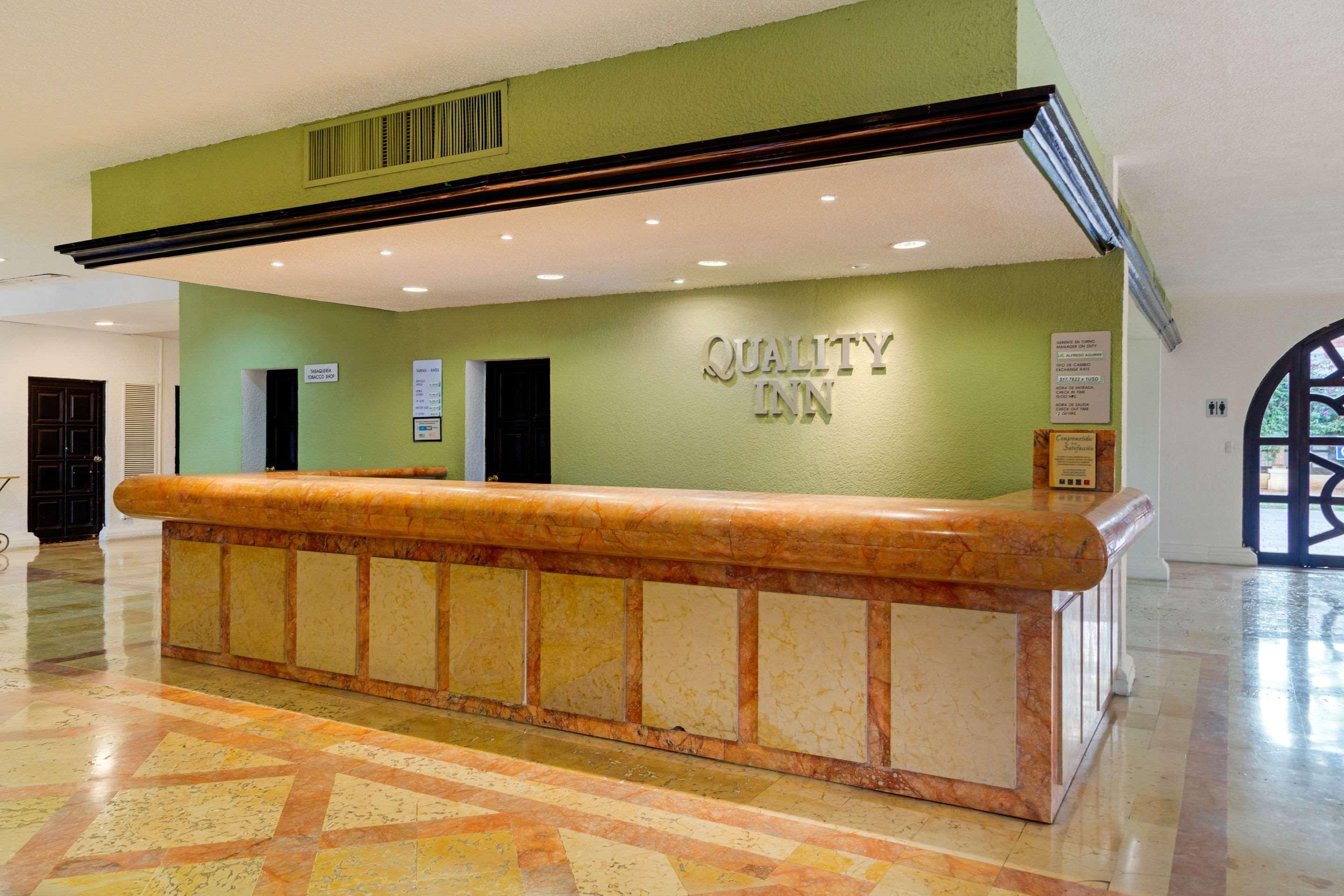 Quality Inn נואבו לרדו מראה חיצוני תמונה