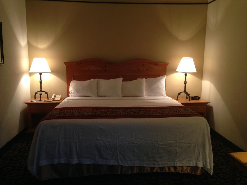 Quality Inn & Suites Boone - University Area חדר תמונה