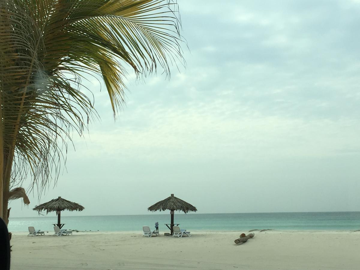 Beach Resort סאלאלה מראה חיצוני תמונה