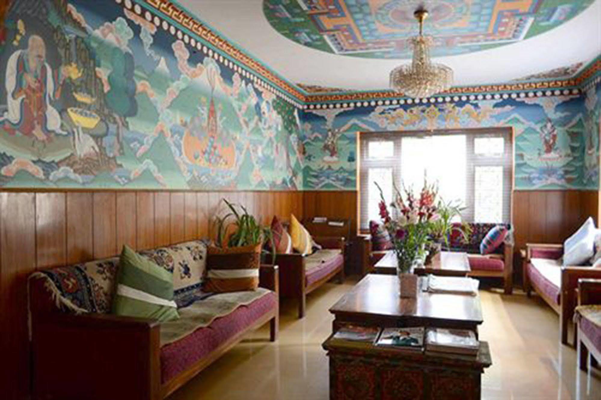 קטמנדו Hotel Ganesh Himal מראה חיצוני תמונה