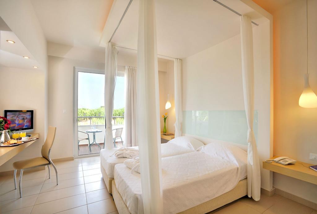 Afandou Bay Resort Suites חדר תמונה