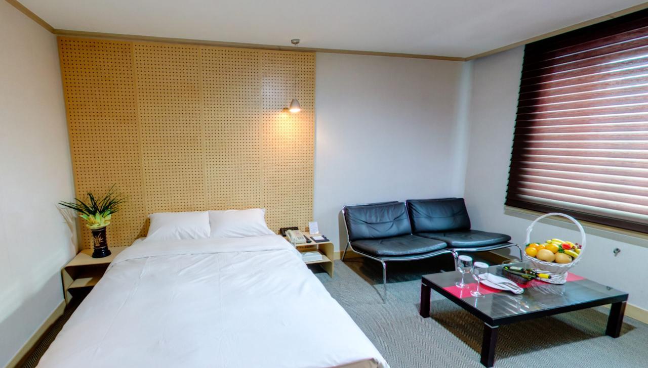 Changwon Hotel חדר תמונה