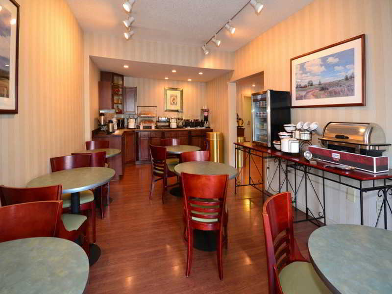 סטאונטון Comfort Inn & Suites מסעדה תמונה
