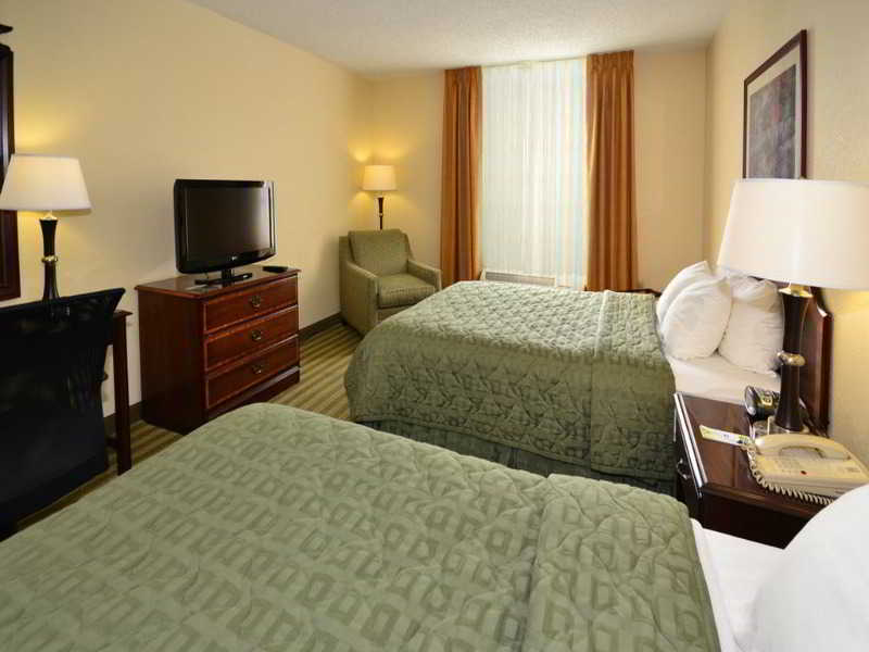 סטאונטון Comfort Inn & Suites חדר תמונה
