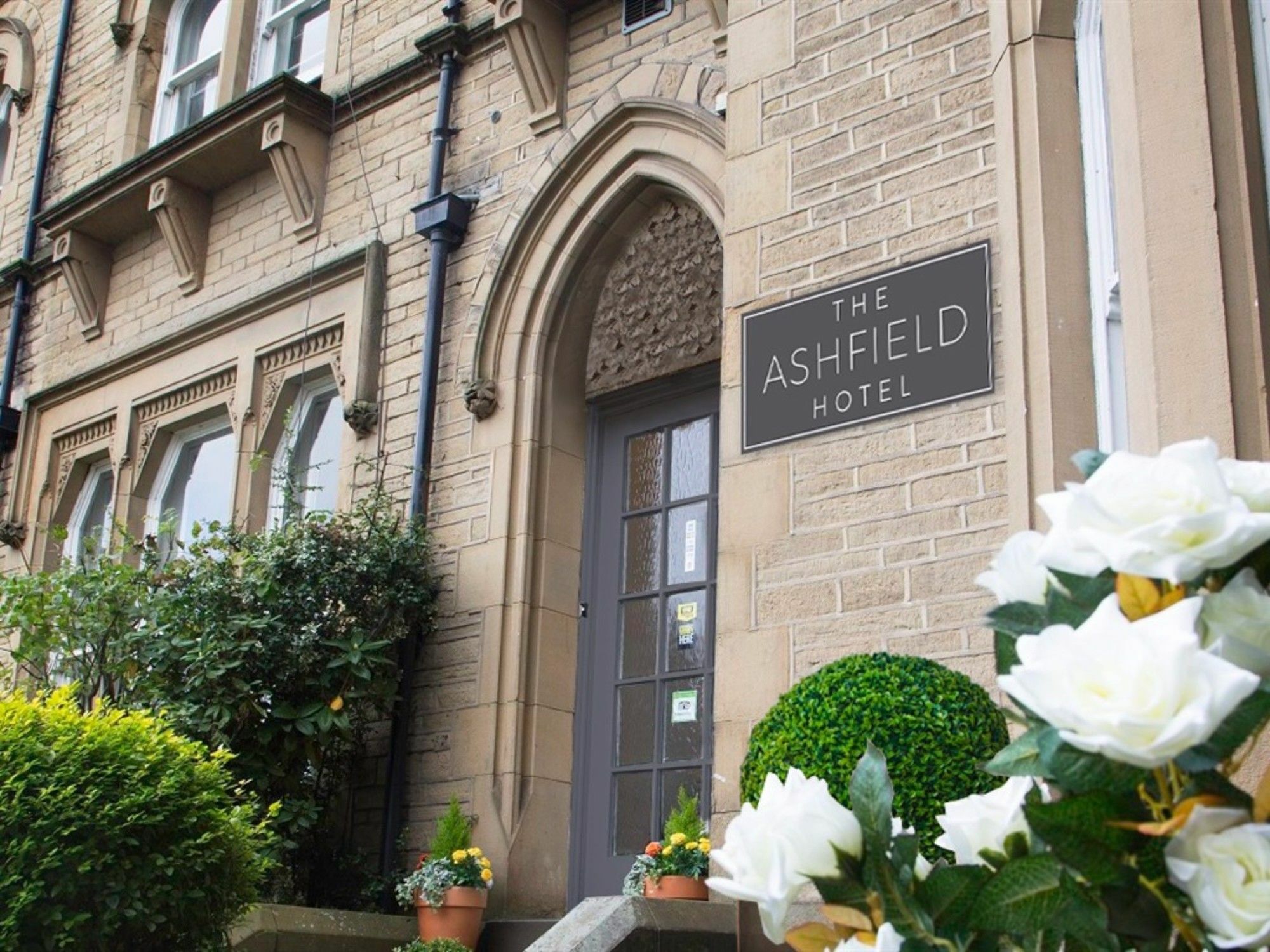 הודרספילד Ashfield Hotel מראה חיצוני תמונה