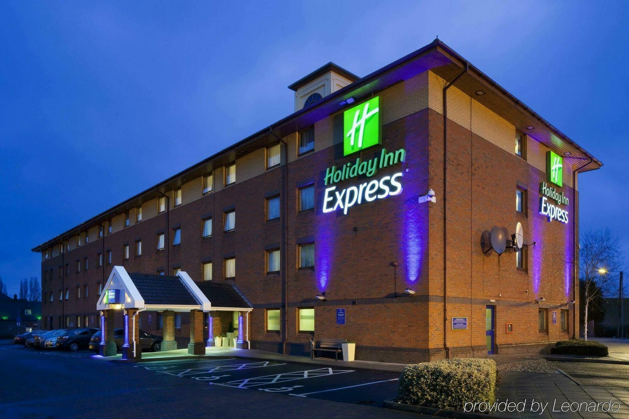 אולדברי Holiday Inn Express Birmingham Oldbury, An Ihg Hotel מראה חיצוני תמונה