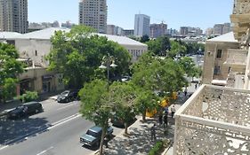 דירות באקו Between 28May Metro Station And National Boulevard Seaside Park Exterior photo