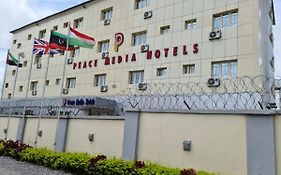 אבוג'ה Peace Media Hotels Exterior photo