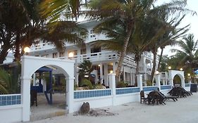 סן פדרו Coconuts Caribbean Resort Exterior photo