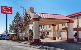 פואבלו Econo Lodge Exterior photo