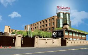 מלון Ramada By Wyndham מולטאן Exterior photo