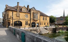 סליסבורי The Kings Head Inn Wetherspoon Exterior photo