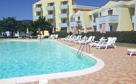 בוסה Resort Isola Rossa Exterior photo