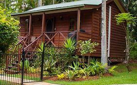 Woombye Sunshine Valley Cottages Exterior photo