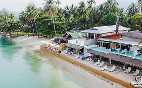 ליפה נוי Lipa Lodge Beach Resort Exterior photo
