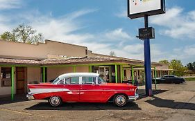 מונטיצ'לו The Atomic Blue Motor-Inn Exterior photo