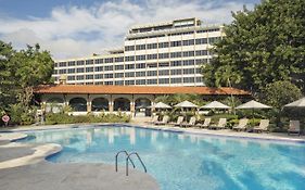 סנטו דומינגו El Embajador, A Royal Hideaway Hotel Exterior photo