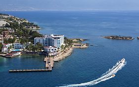 Le Bleu Hotel & Resort קוסדסי Exterior photo