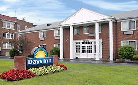 Days Inn By Wyndham Cleveland לייקווד Exterior photo