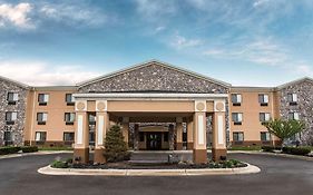 Econo Lodge Inn & Suites מונרו Exterior photo