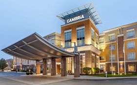 Uniontown Cambria Hotel Akron - Canton Airport Exterior photo