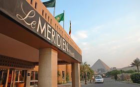 Giza Le Meridien Pyramids Hotel & Spa Exterior photo