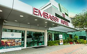 מלון Embassy קיטו Exterior photo