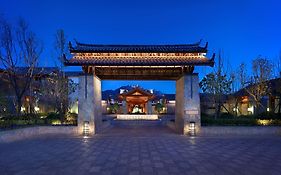 ליג'יאנג Jinmao Hotel Lijiang, The Unbound Collection By Hyatt Exterior photo