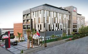 איזמיר Mia City Hotel Exterior photo