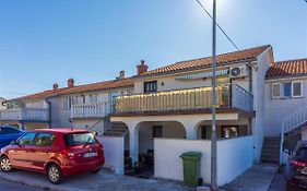 הוילה Holiday House With A Parking Space Novi Vinodolski - 5523 Exterior photo