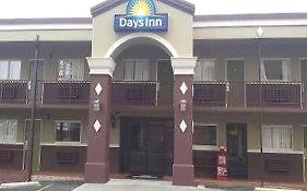 Days Inn By Wyndham הוט ספרינגס Exterior photo